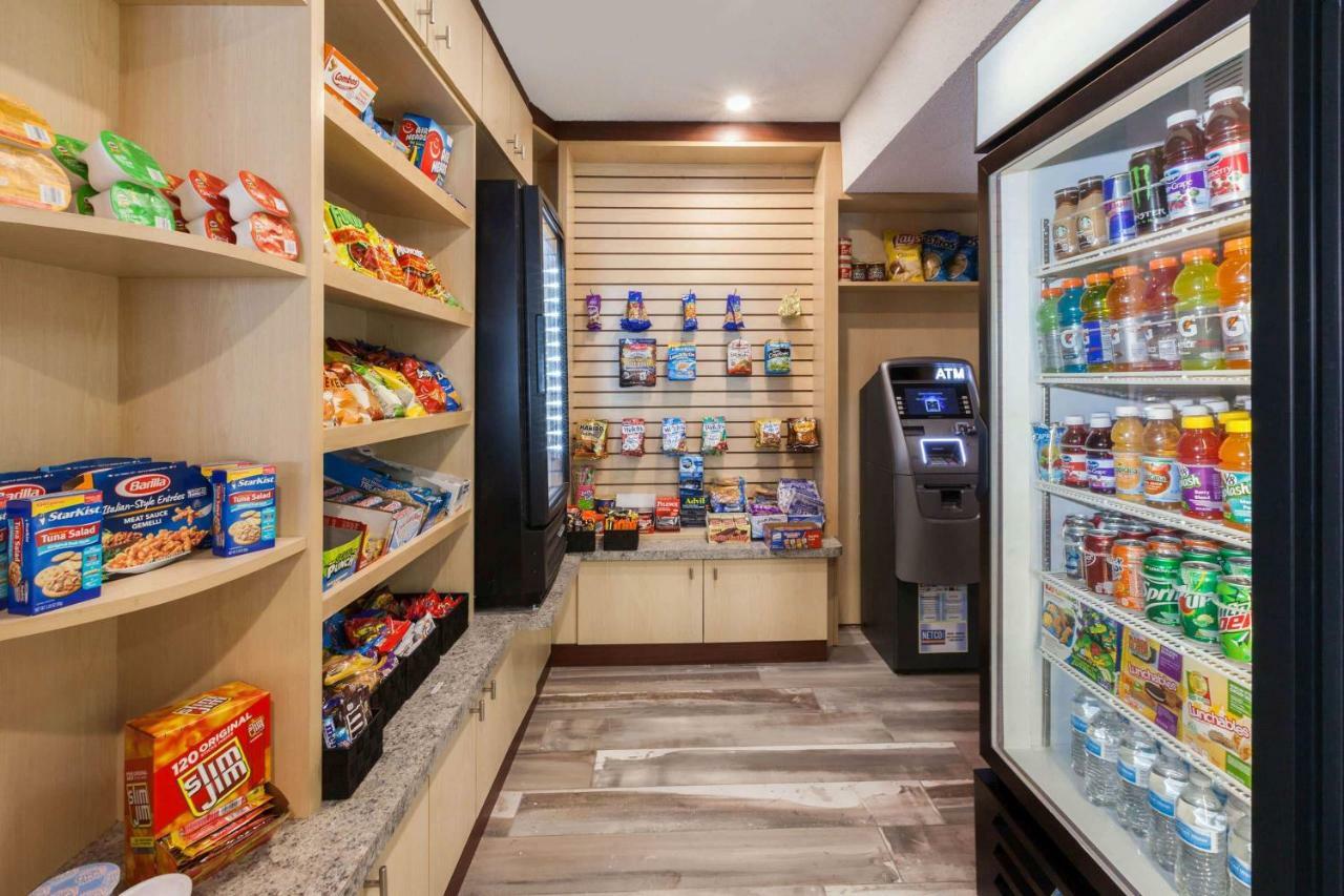 Hawthorn Suites By Wyndham Detroit Саутфилд Экстерьер фото