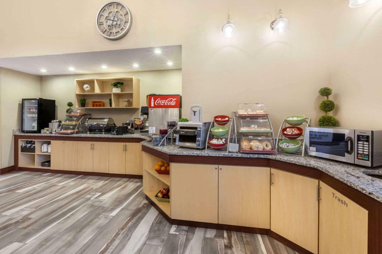 Hawthorn Suites By Wyndham Detroit Саутфилд Экстерьер фото